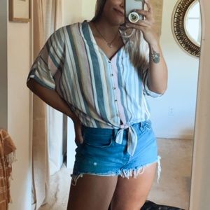 Medium women’s short sleeve blouse stripe